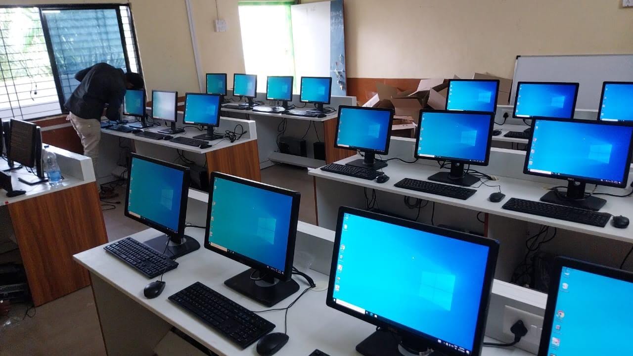 Computer laboratory at Gangai, Karanj